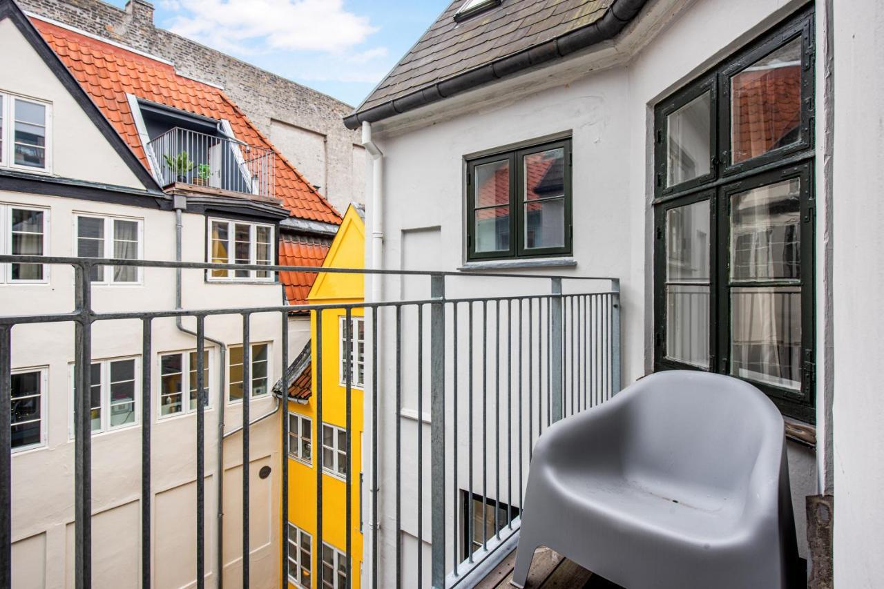 Sanders Regent - Chic Three-Bedroom Apartment Near Central Square コペンハーゲン エクステリア 写真