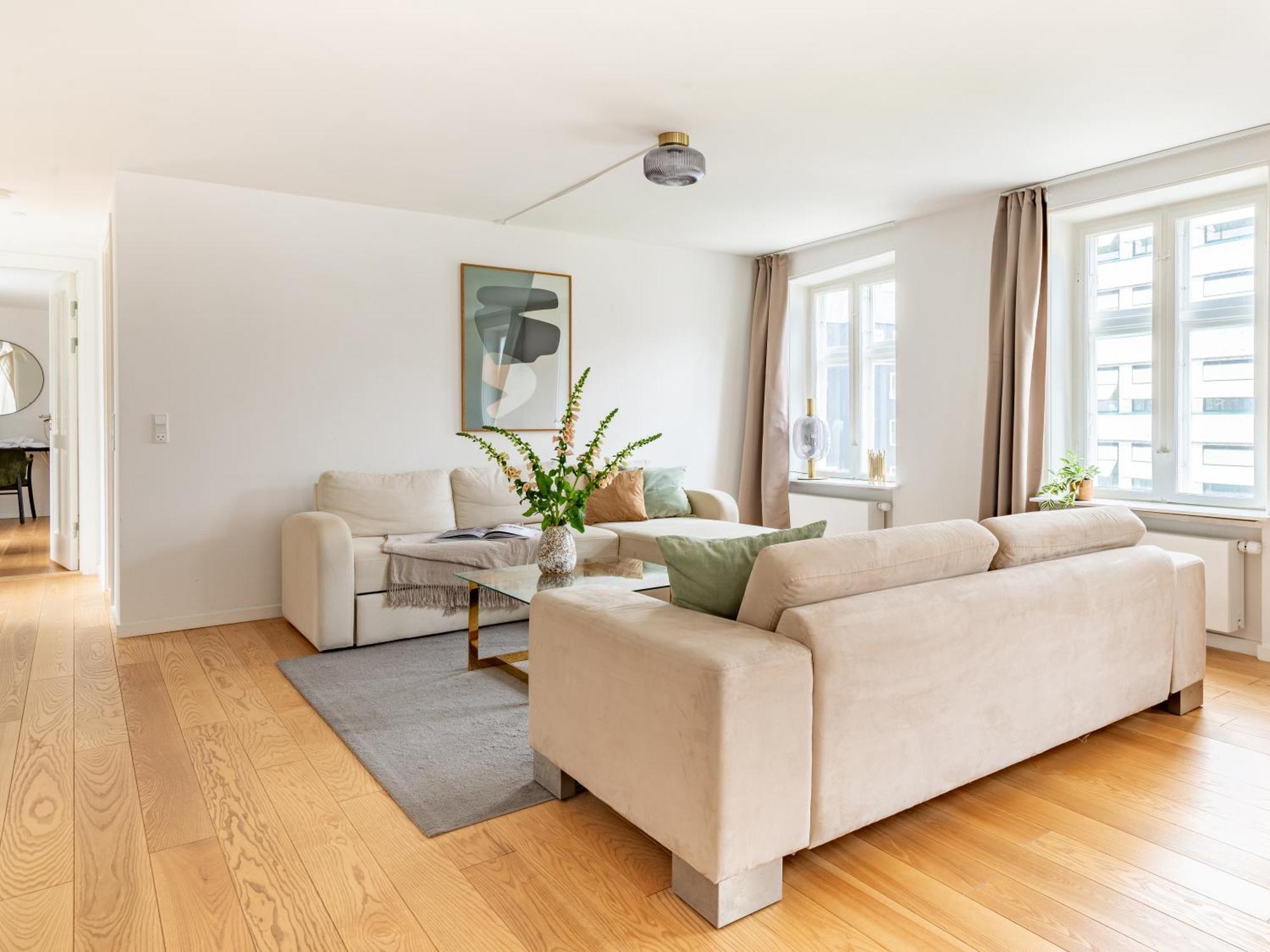Sanders Regent - Chic Three-Bedroom Apartment Near Central Square コペンハーゲン エクステリア 写真