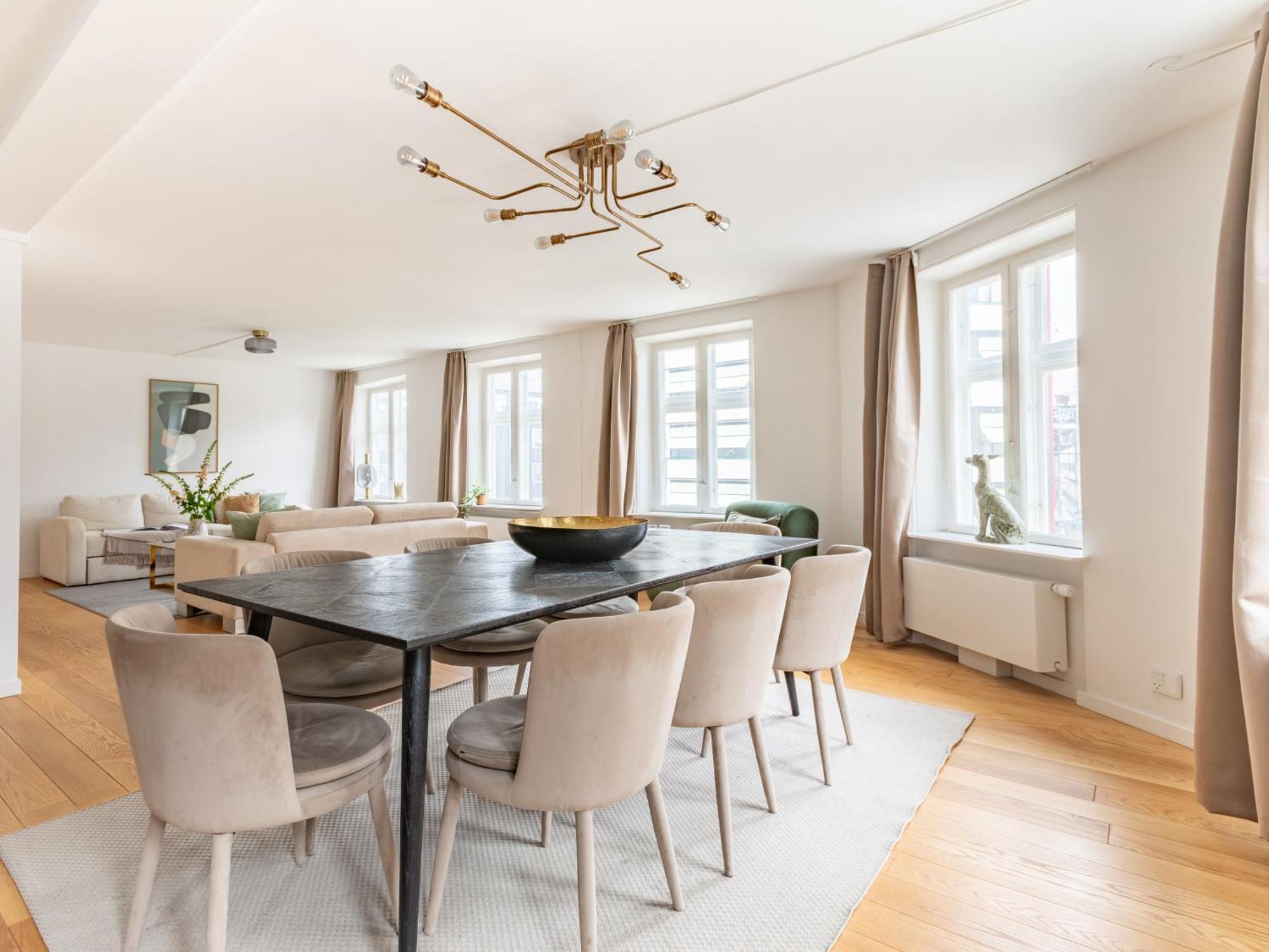 Sanders Regent - Chic Three-Bedroom Apartment Near Central Square コペンハーゲン エクステリア 写真